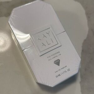 Kayali Wedding Silk Santal